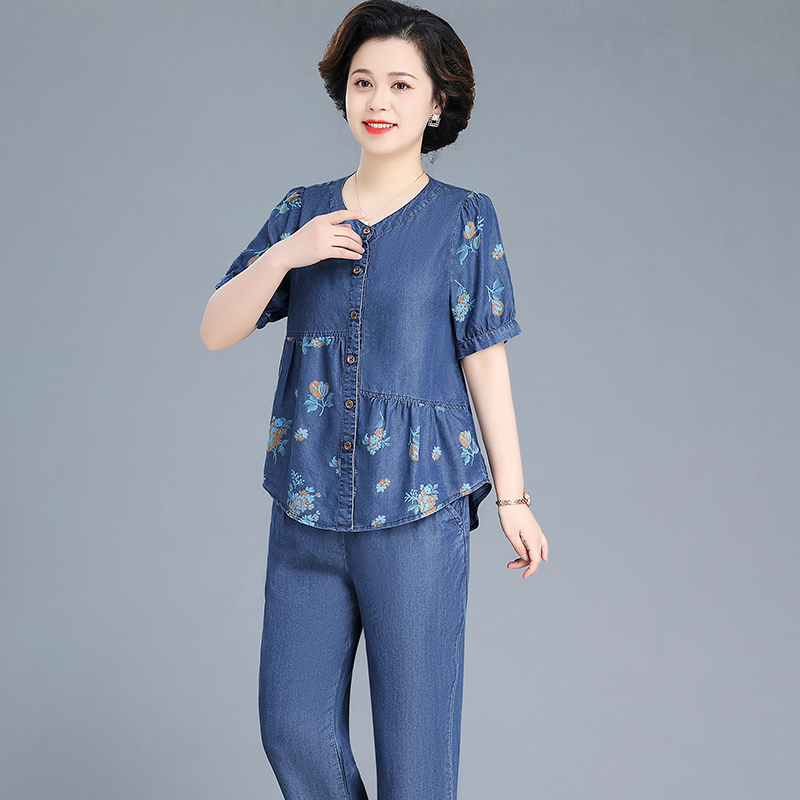 XS-A266538批发价125女士连衣裙限价208尺码M-3XL125.00鑫尚网批XS-A266538 女装长袖套装货源批发 鑫尚网批XS-A2416539女装一件代发