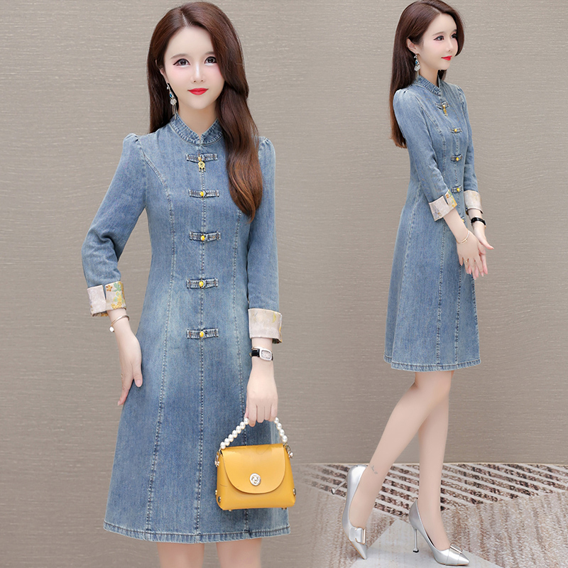 SFF26X1112-批发价150女士连衣裙限价248加色尺码M-3XL150.00圣非凡网批SFF26X1112- 女装连衣裙货源批发 圣非凡网批SFF24C1052女装一件代发