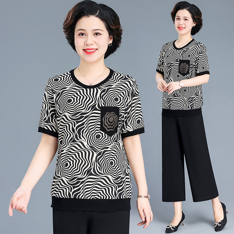 YS-26Q81时尚衬衫咖色紫红色批发价55尺码L-4XL55.00云裳网批YS-26Q81 女装长袖套装货源批发 云裳网批YS-832Y女装一件代发