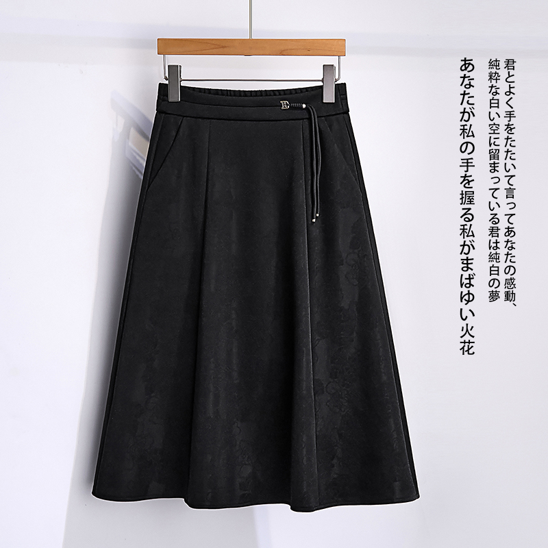 女士时尚A字半身裙56.00百分之一X26357 女装半身裙货源批发 百分之一H2623女装一件代发